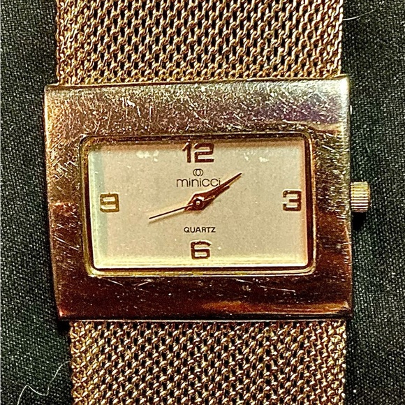 Womens gold wristwatch by Minicci - Picture 3 of 8
